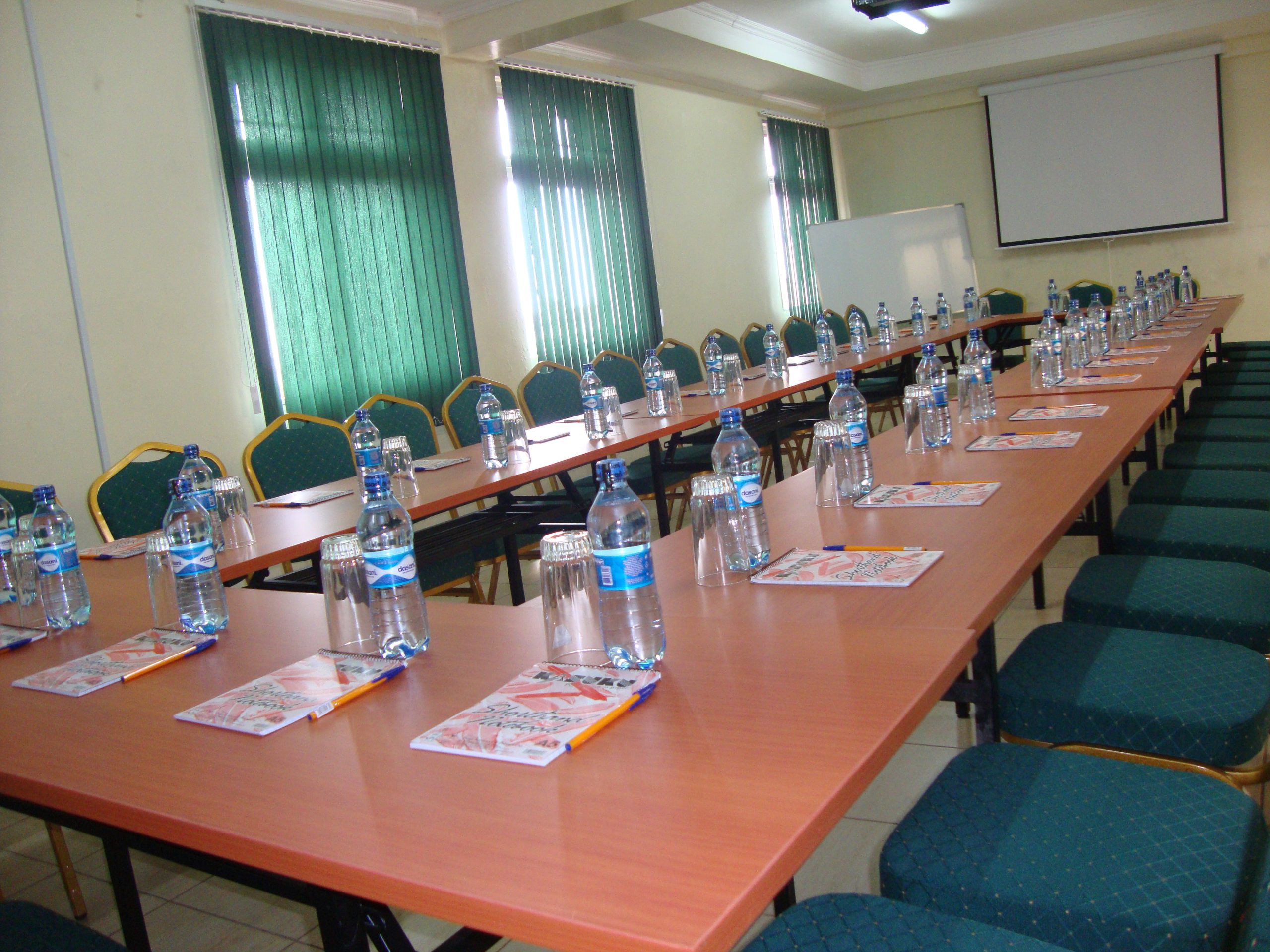 Conference Hall -Large upto 90 Pax